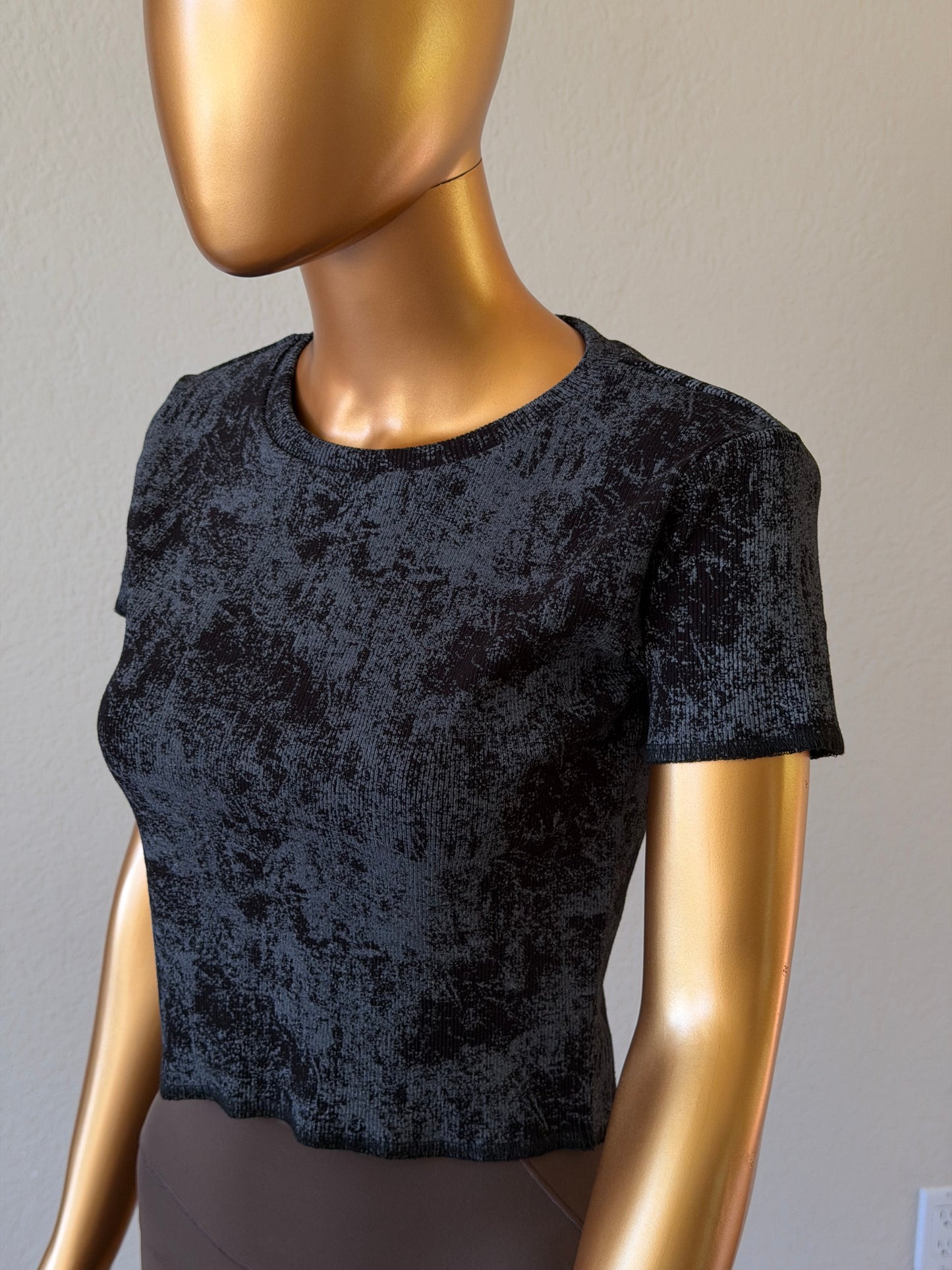 🌼Women's T-Shirt in Premium Stretch
Rib Knit