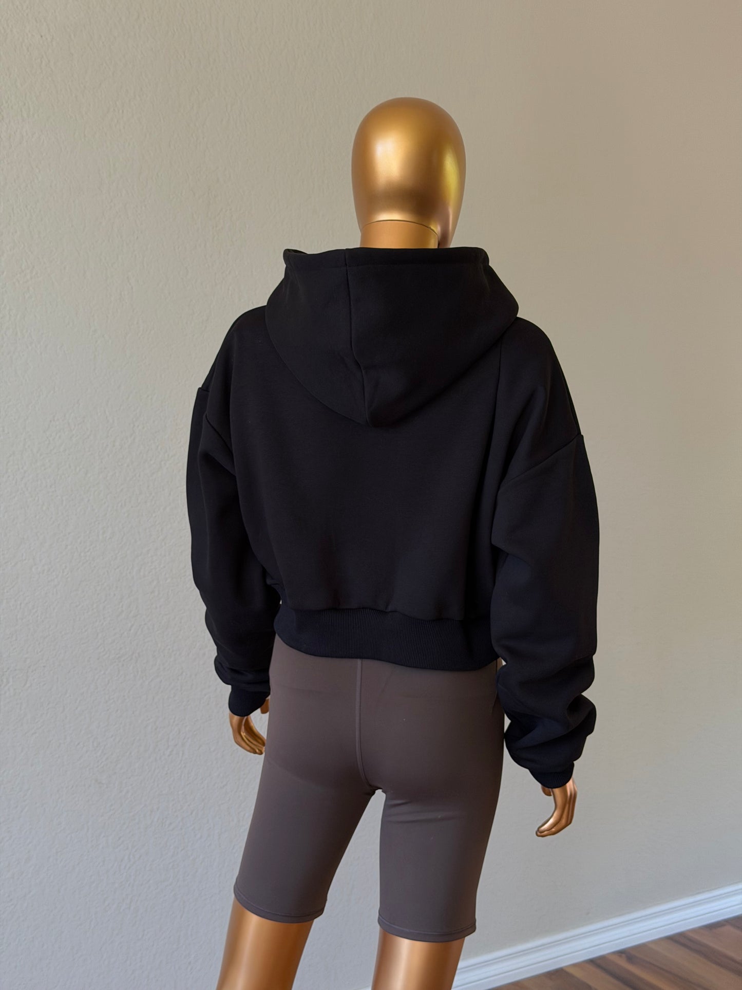 🖤Cropped Hoodie - Soft Fleece
Interior